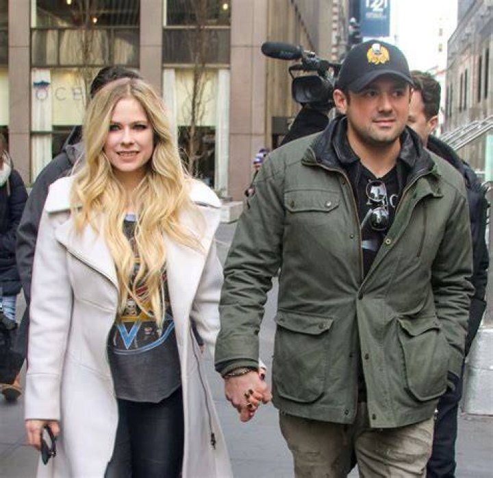 Avril Lavigne’s Boyfriend: Who is Avril Lavigne Dating?