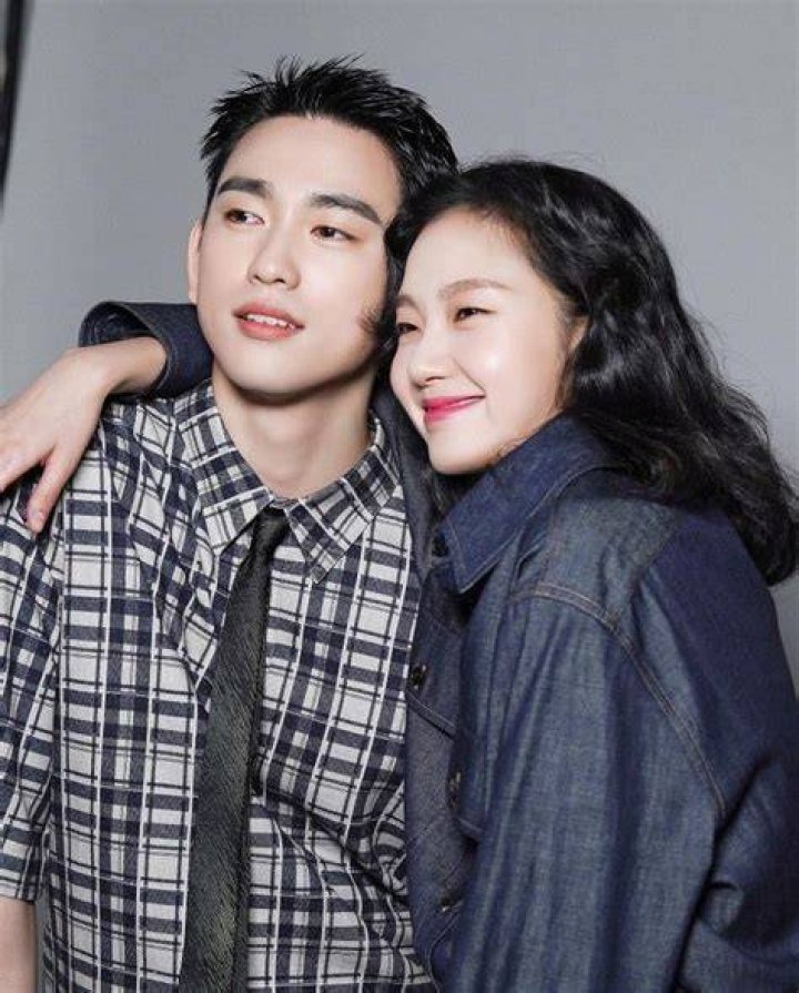 Bae Jinyoung’s Girlfriend: Who is Bae Jinyoung Dating?