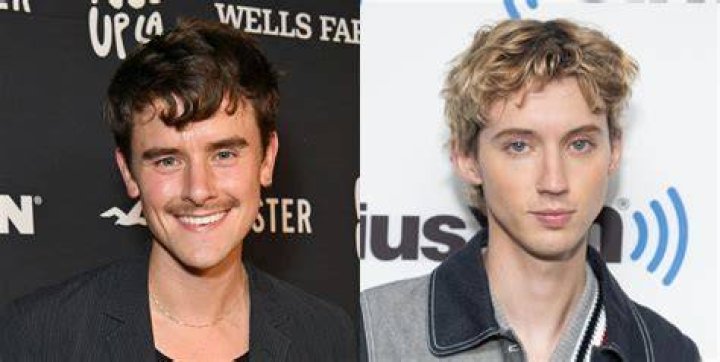 Connor Franta’s Girlfriend: Who is Connor Franta Dating?