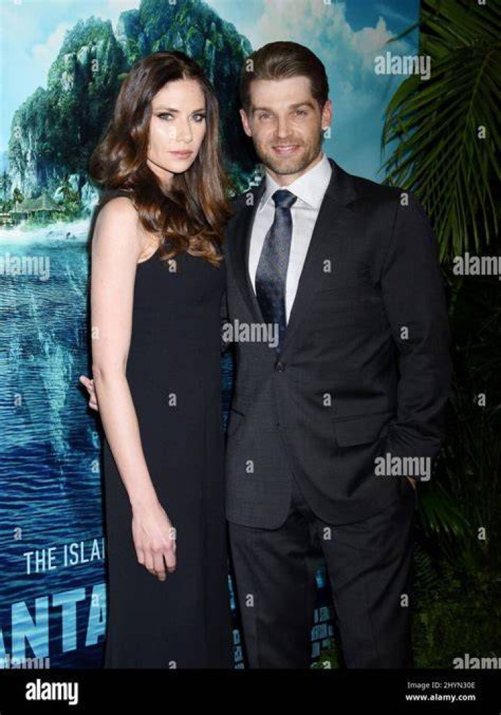 Courtney Vogel, Mike Vogel's Wife