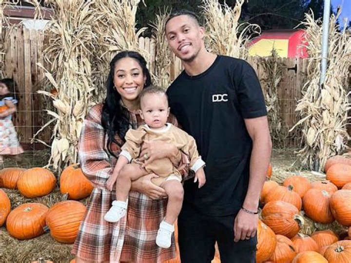 Damion Lee, Sydel Curry's Husband
