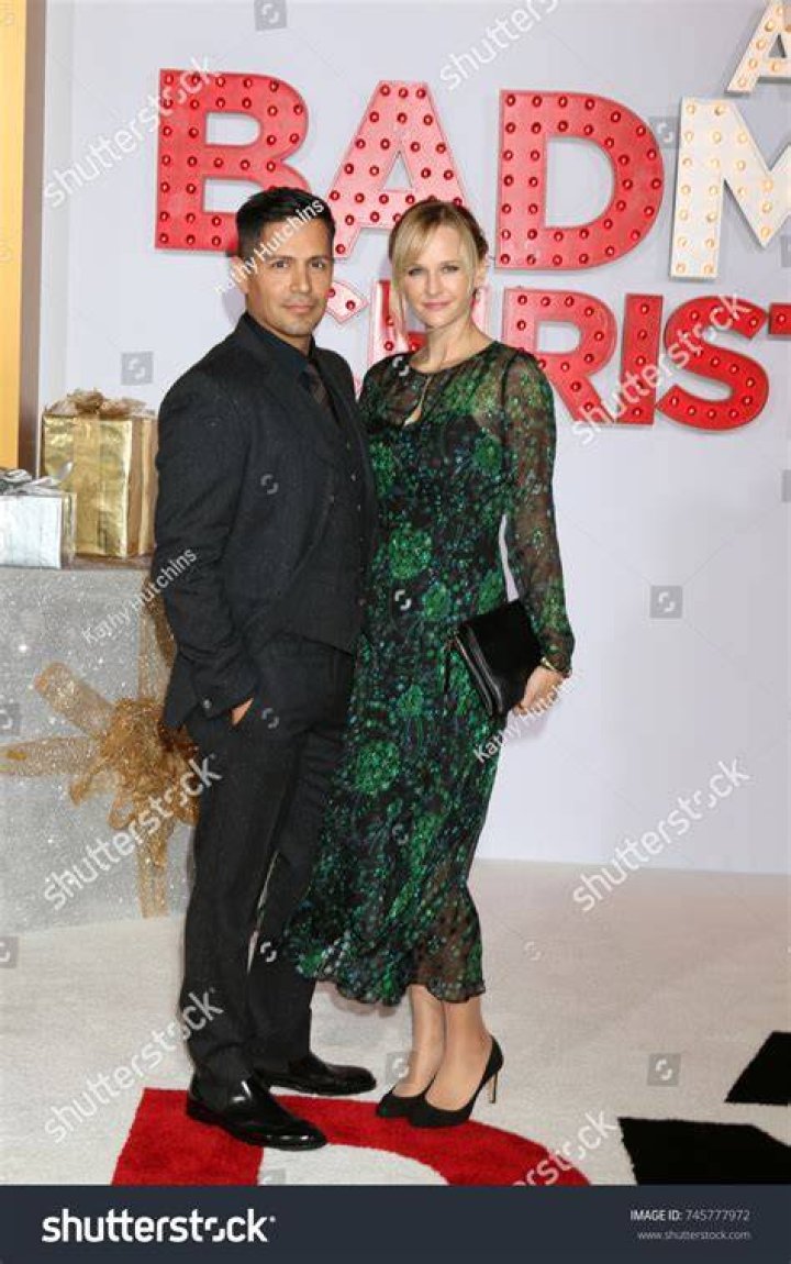 Daniella Deutscher, Jay Hernandez's Wife