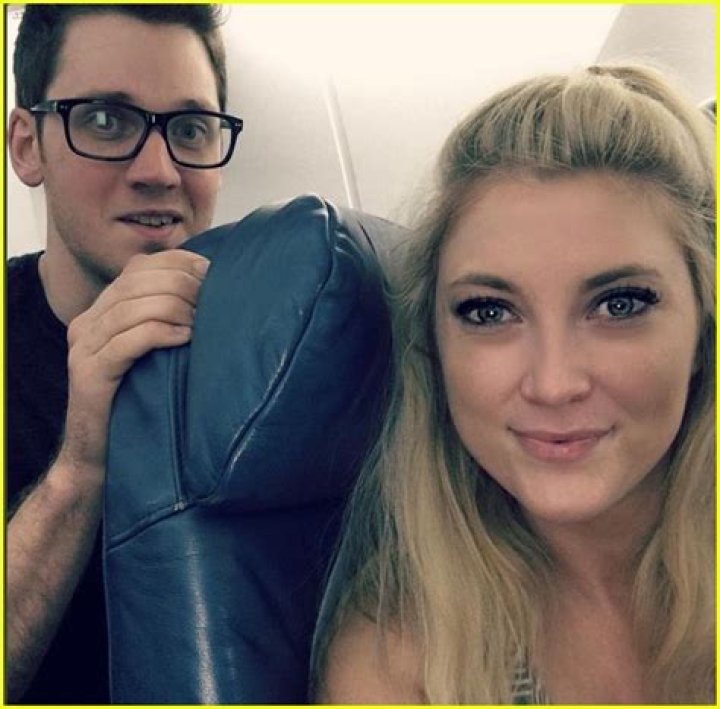 Elle Fowler, Alex Goot's Girlfriend