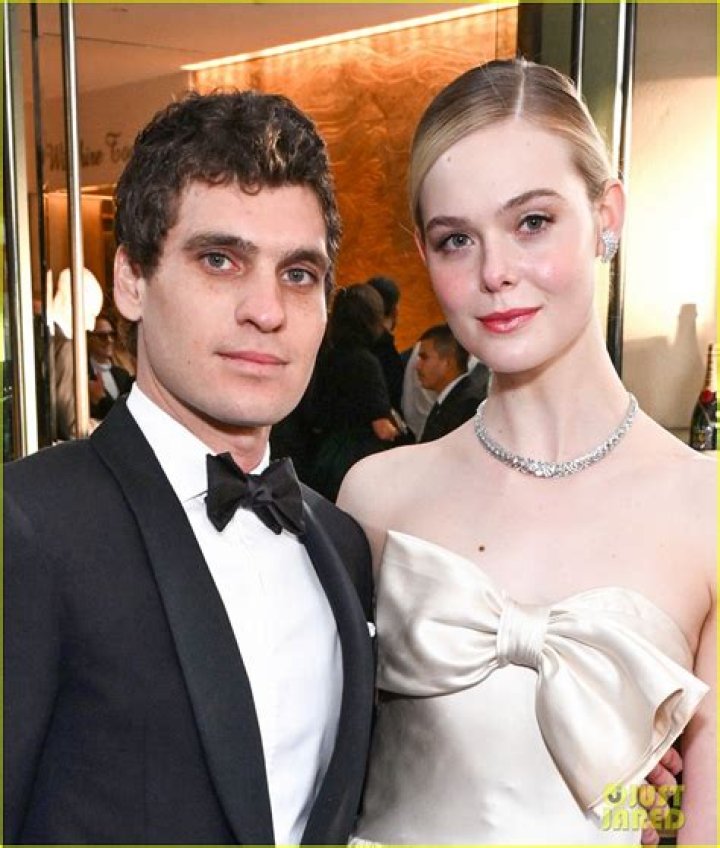 Elle Walker’s Boyfriend: Who is Elle Walker Dating?