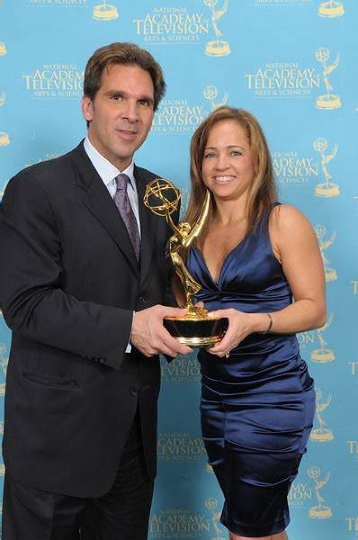 Erik Kuselias, Holly Sonders's Husband