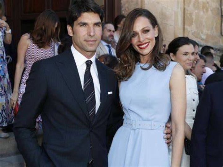 Eva González, Cayetano Rivera Ordonez's Girlfriend