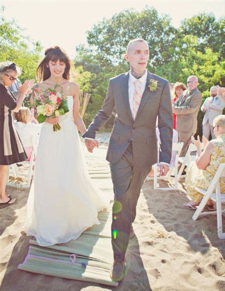 Janelle Beale, Jacob Bannon's Wife