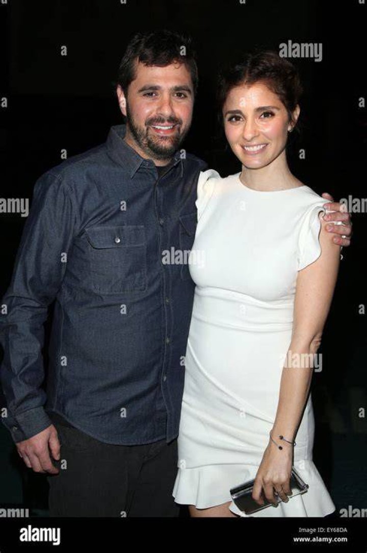 Jon Shook, Shiri Appleby's Husband