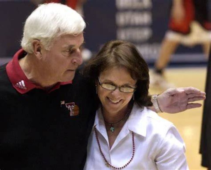 Karen Vieth Edgar, Bobby Knight's Wife