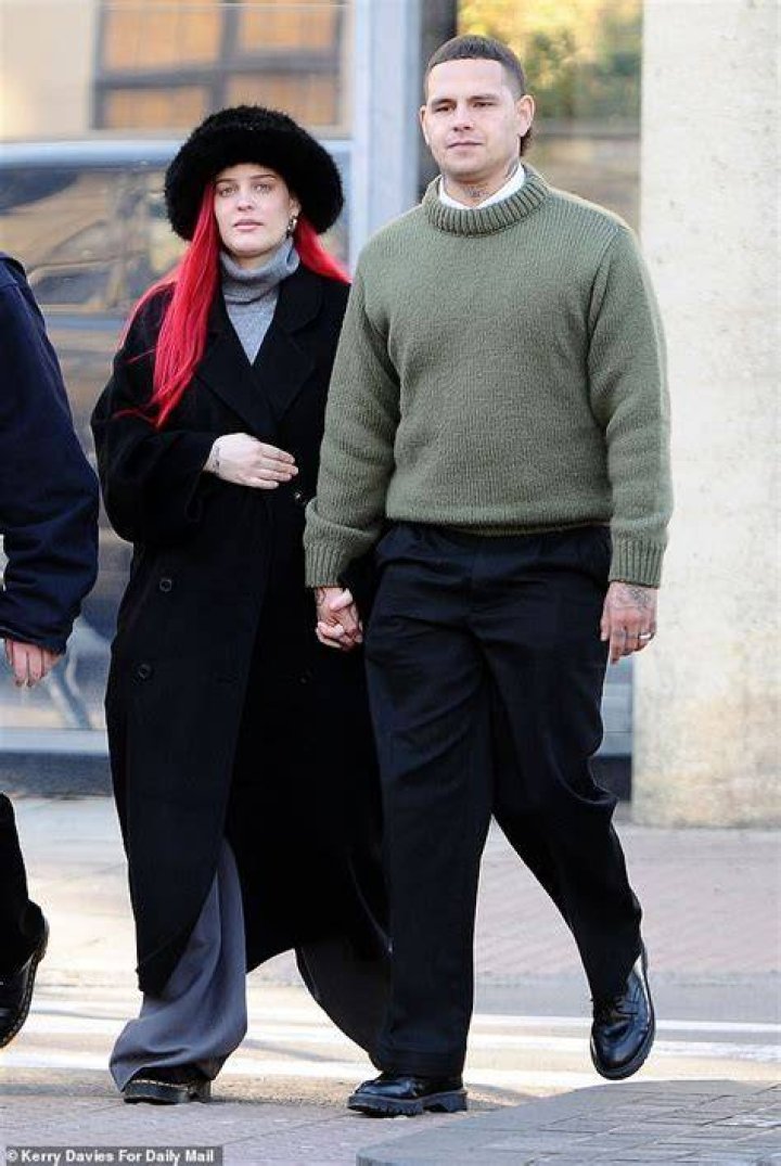 Liza Goddard’s Husband: Who is Liza Goddard Dating?