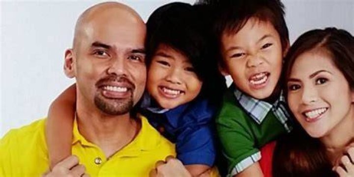Ly Diomampo, Benjie Paras's Wife