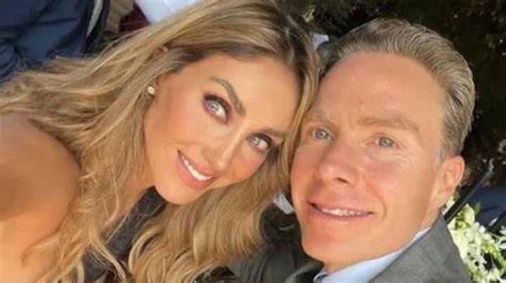 Manuel Velasco Coello, Anahi's Husband
