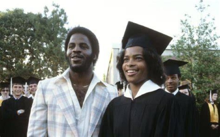 Reuna Smith, Earl Campbell's Wife