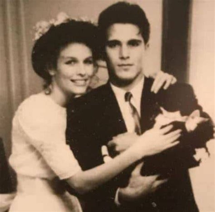 Valerie Robinson, Michael Schoeffling's Wife