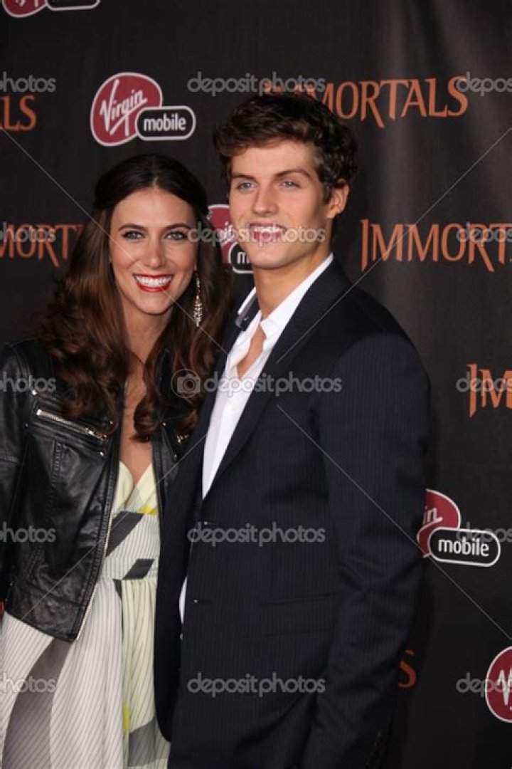 Who is Daniel Sharman Dating – Daniel Sharman's Girlfriend & Exes