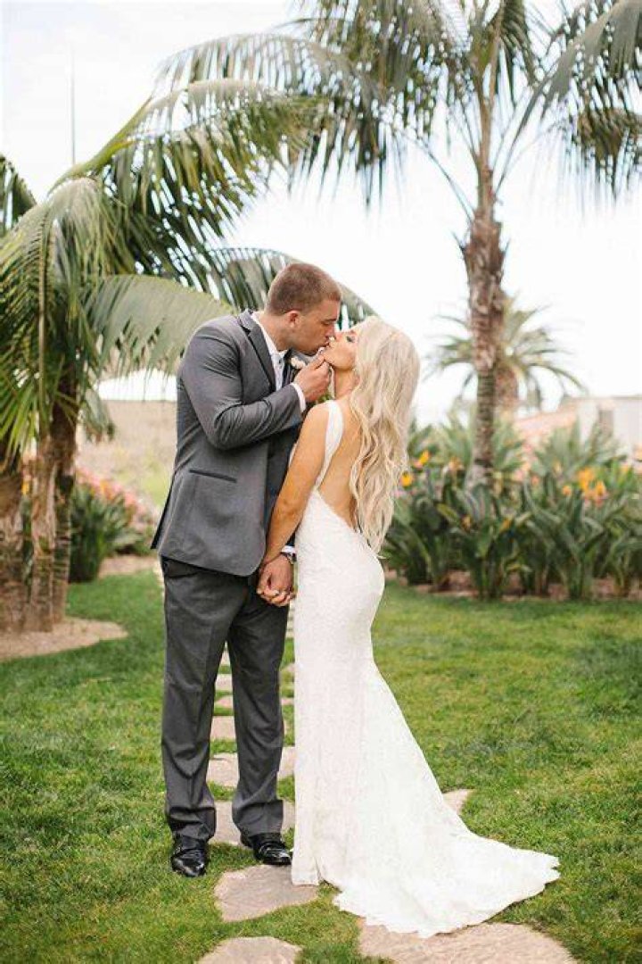 Zach Ertz, Julie Johnston's Husband